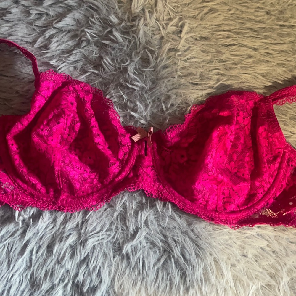 Balconette lace bra